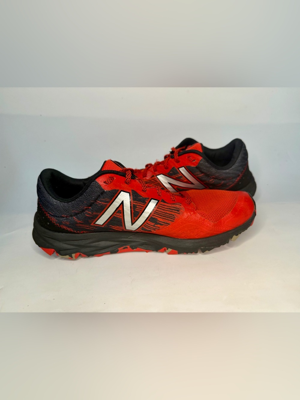New Balance 690 v2 Shoes Sneakers Mens 10 D Red Lace Up Jogging Walking MINT - Picture 10 of 16